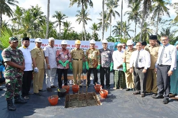 Ponpes Anwarul Ulum Inhil Terima CSR Dari Bank Riau Kepri
